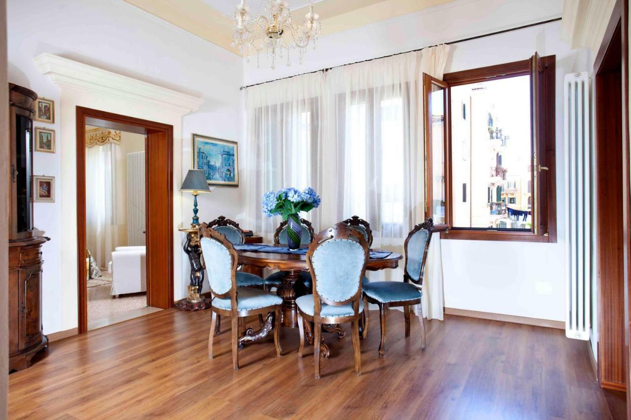 Di.Gianfranco Piano Nobile Apartment Venice Luaran gambar